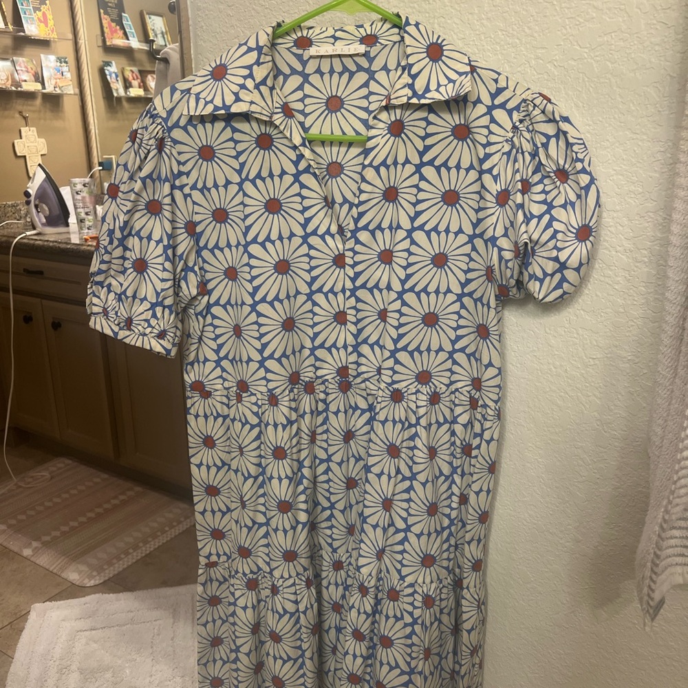 Karlie Blue & White Daisy-Print Button-Down Dress
